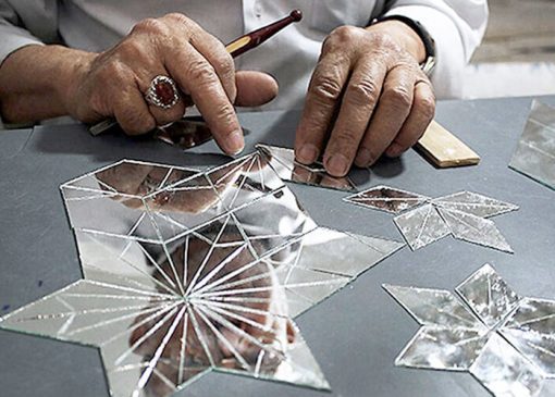 احیای هنر آیینه‌کاری در بروجرد با برگزاری دوره تخصصی صنایع‌ دستی