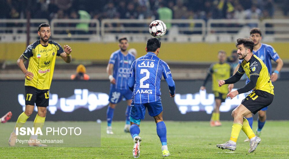 عالمی: حق استقلال مقابل سپاهان برد بود/ در نیم‌فصل دوم نباید نوسان داشته باشیم