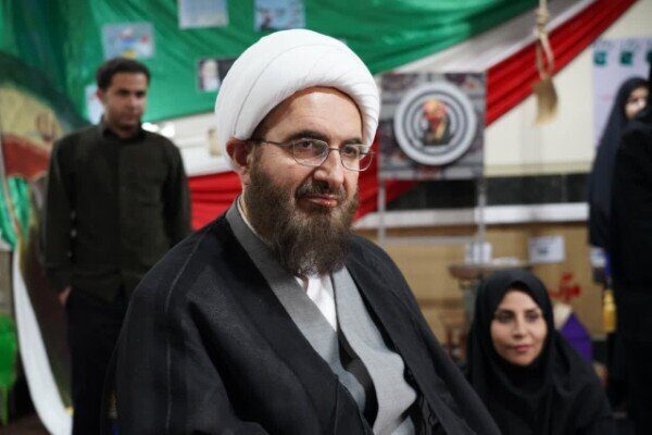 رئیس شورای سیاستگذاری ائمه جمعه کشور:
راه ما فقط «ایران قوی» با وحدت، خدمت و پیشرفت است