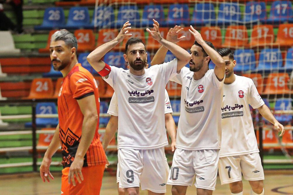 کپیپیستِ گیتیپسند-مس سونگون از روی سپاهان-پرسپولیس با نقشاولیِ زنان هوادار/ جنونِ محض!