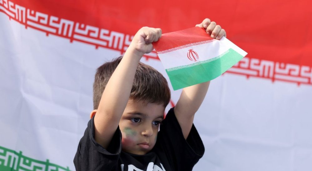 حضور پرشور هواداران ایرانی در ورزشگاه سوفای پیش از دیدار با نیوزیلند