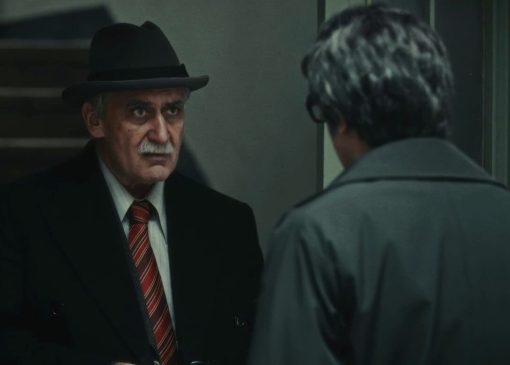 «کلاغ»؛ نوستالژیِ مقوایی و داستانی که به جای تصویر، توضیح داده می‌شود