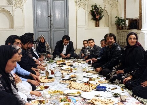 وقتی یک سفره کوچک در برابر فقر می‌ایستد؛ «مهمان مامان» چگونه از غذا روایت می‌کند؟